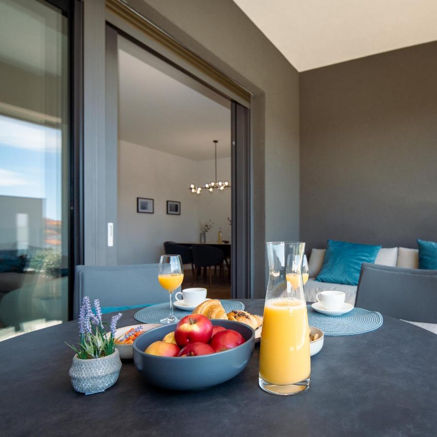 Pr Premium Apartment Ровінь Екстер'єр фото
