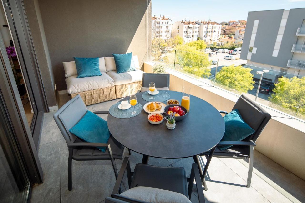Pr Premium Apartment Ровінь Екстер'єр фото