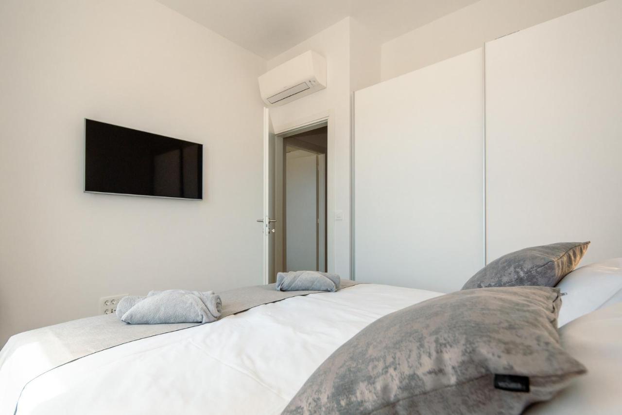 Pr Premium Apartment Ровінь Екстер'єр фото