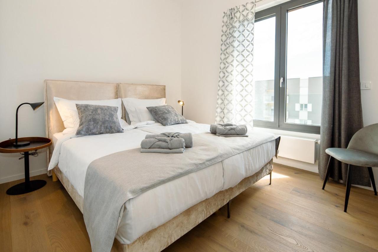 Pr Premium Apartment Ровінь Екстер'єр фото